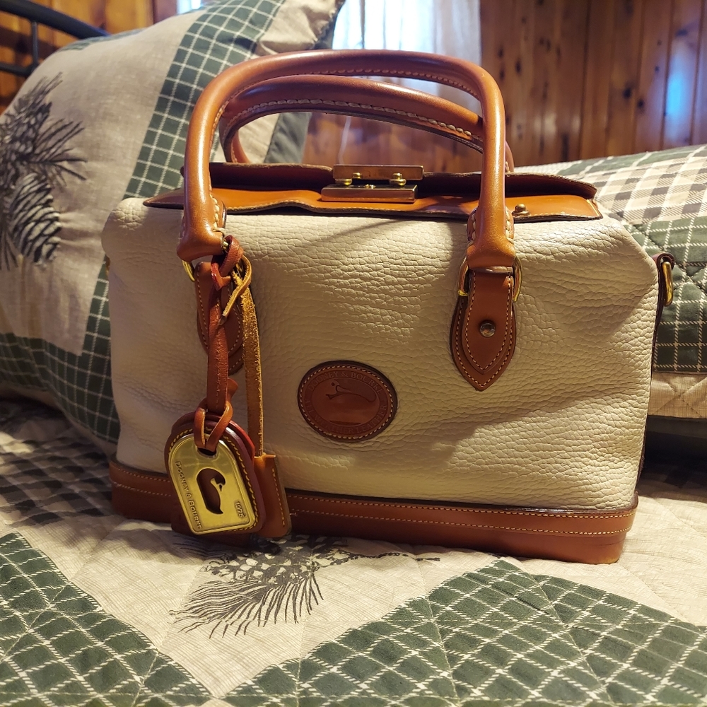 Vintage Dooney and Bourke Doctor Satchel